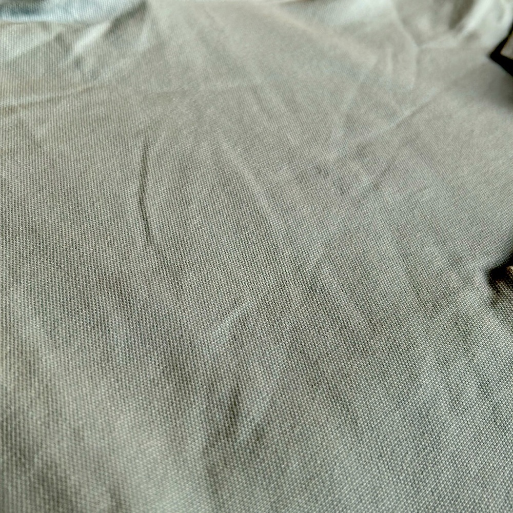 Baby blue abercrombie shirt,good quality and very nice - Picture 2 of 4